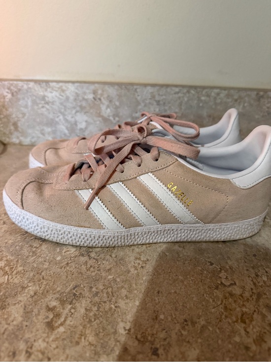 adidas Shoes - Big kids adidas Gazelle Suede Sneakers - Blush Pink (tan) & White